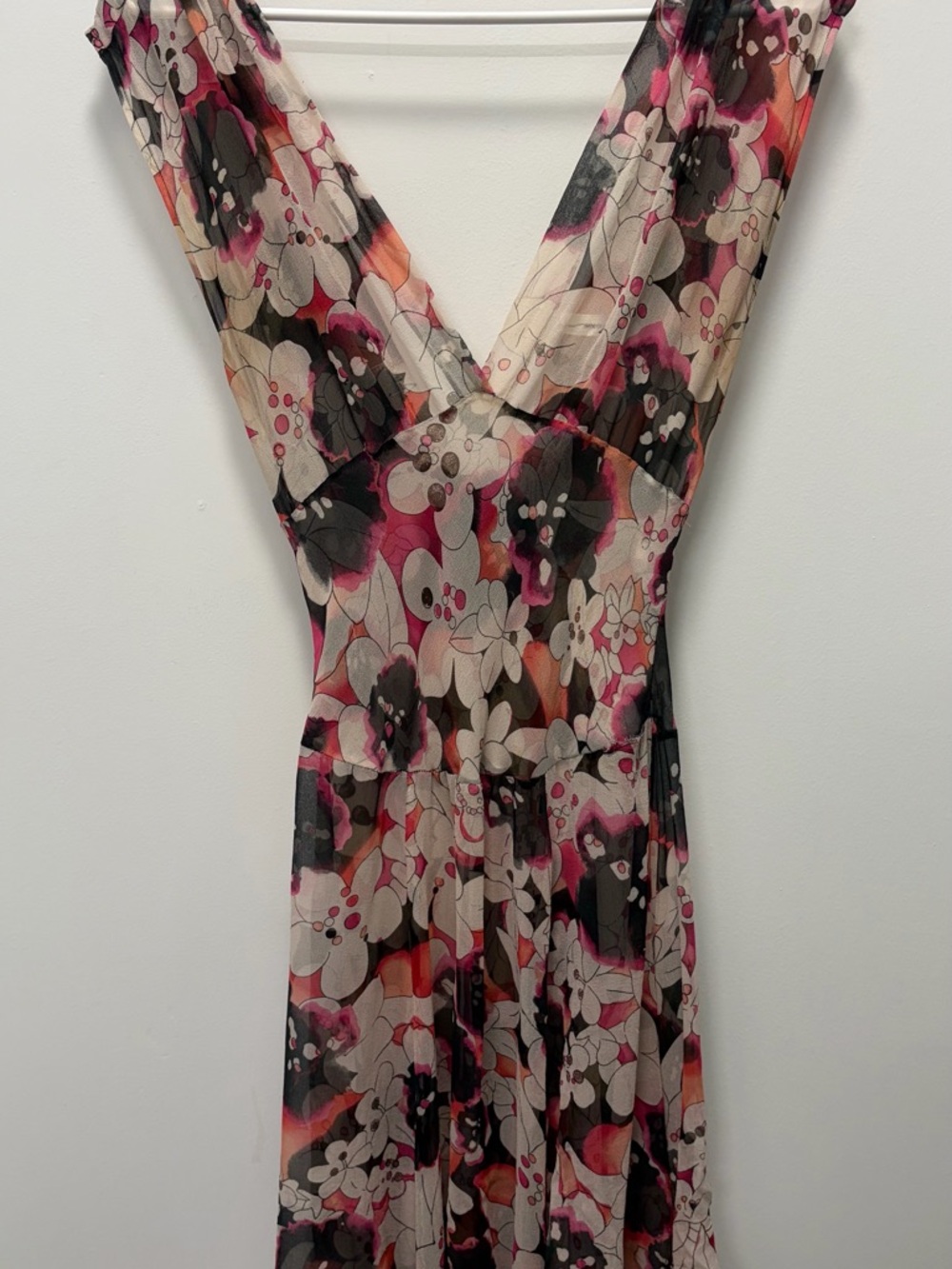 DVF Diane von Furstenberg 100% Silk Floral Dress Size 6
